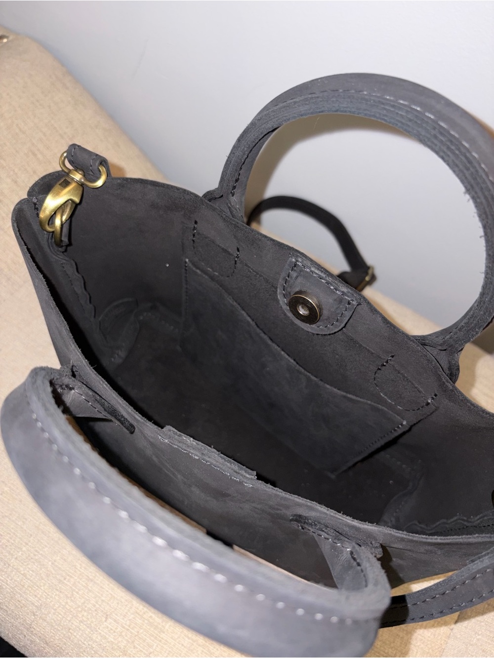 Portland Leather Black Top-Handle Tote Bag with Crossbody Strap - Picture 3 of 6